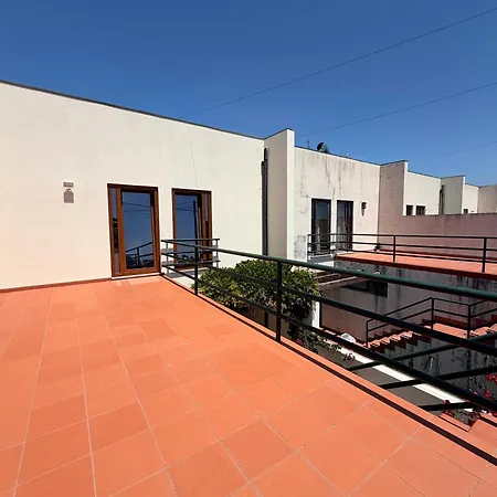 Moradia Próxima Da Do Areinho, Na Ria, E Dos Marretas *