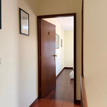 Moradia Próxima Da Do Areinho, Na Ria, E Dos Marretas * Ovar