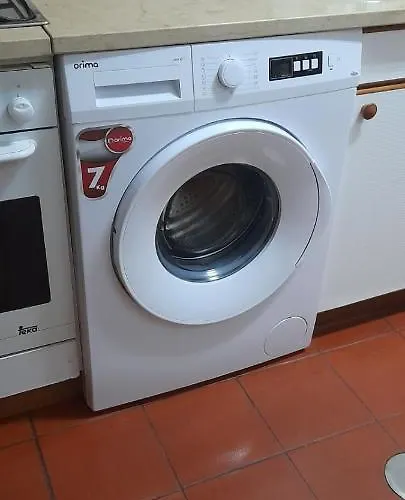 Moradia Proxima Da Do Areinho, Na Ria, E Dos Marretas *